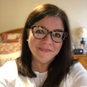 Meet your Posher, Alicia